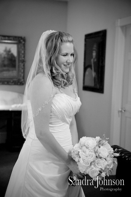 Best Courtyard Lake Lucerne - IW Phillips House Wedding photographer - Sandra Johnson (SJFoto.com)